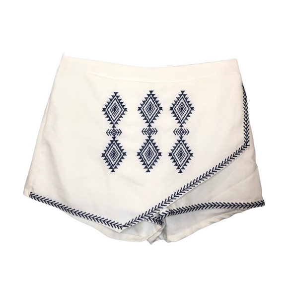Tribal Shorts/Skirt - Picture 1 of 4